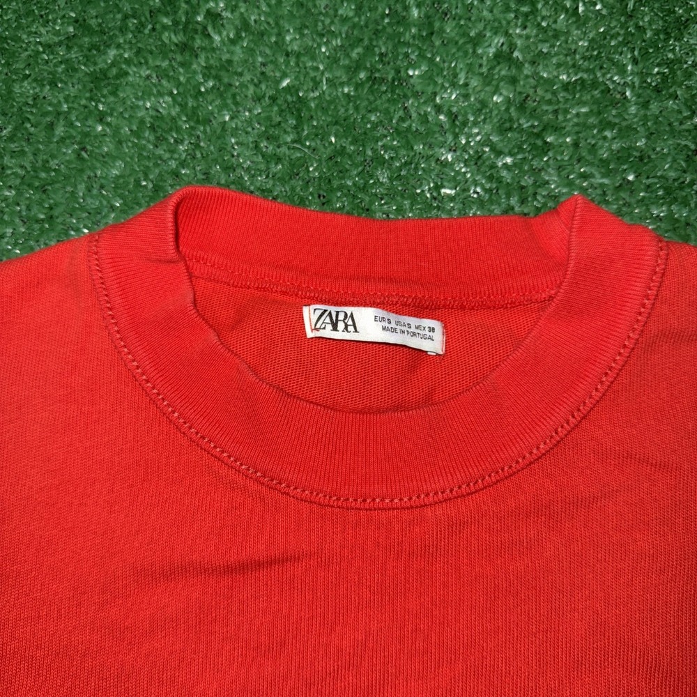 Zara Red Breakdance Graphic T-Shirt Size Small Hip Hop Streetwear‎ Tee - Picture 3 of 6